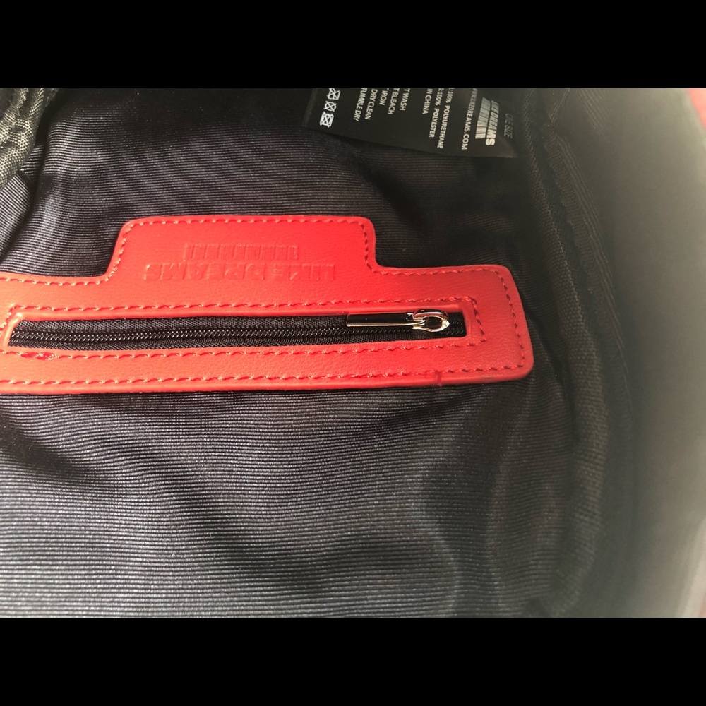 🌸NEW🌸TRENDING VEGAN LEATHER BACKPACK - Picture 5 of 6